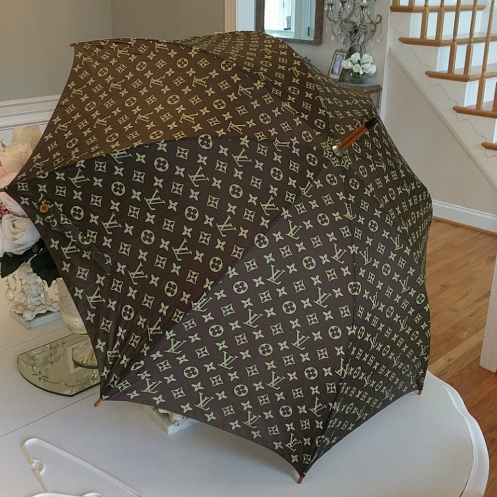 Louis Vuitton umbrella vintage